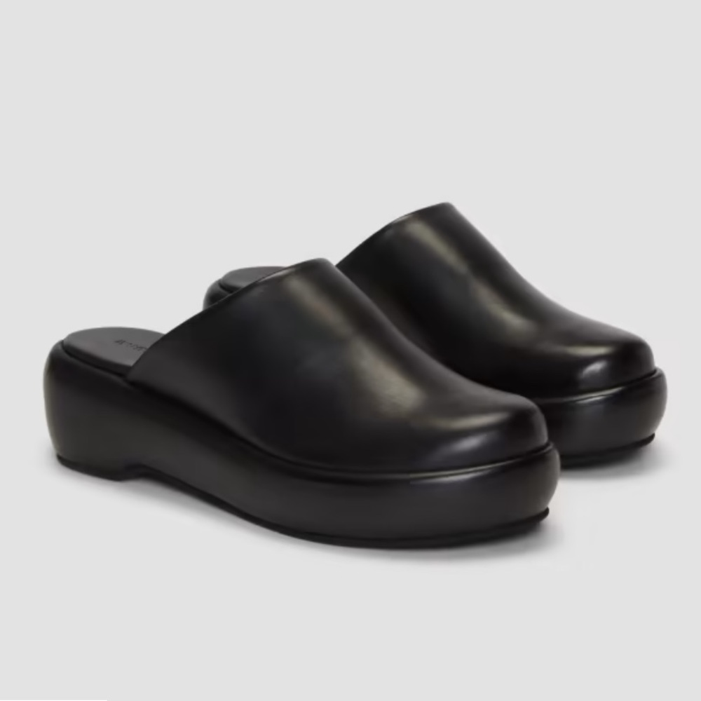 Everlane Puffa Clog Black Leather NWOT